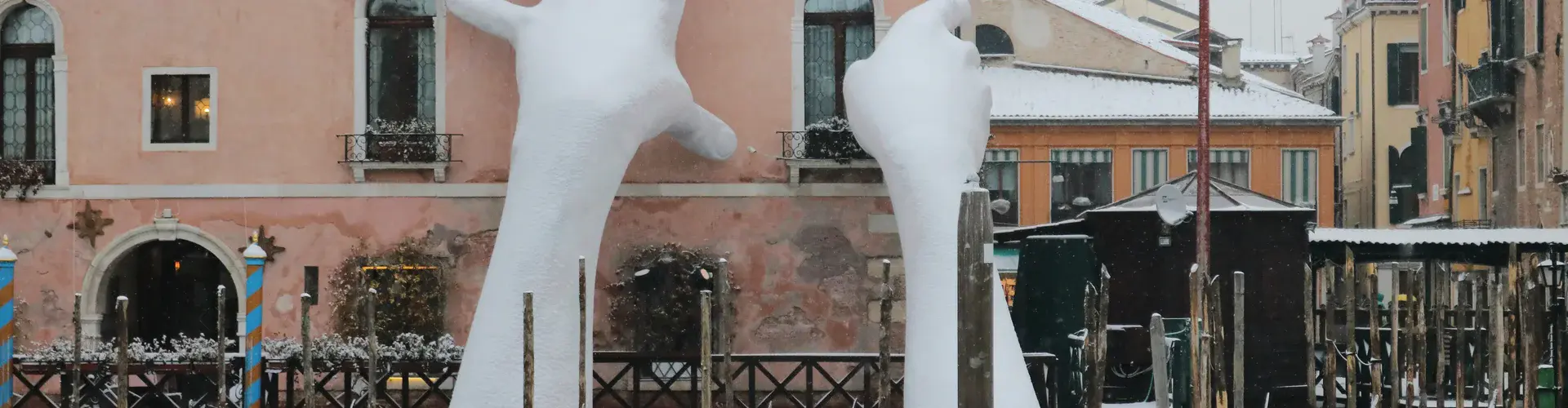 Giant Hands, called Support, in a rare snowy event in a floating city of Venice.jpg (Credit: Hung Vuong Pham)