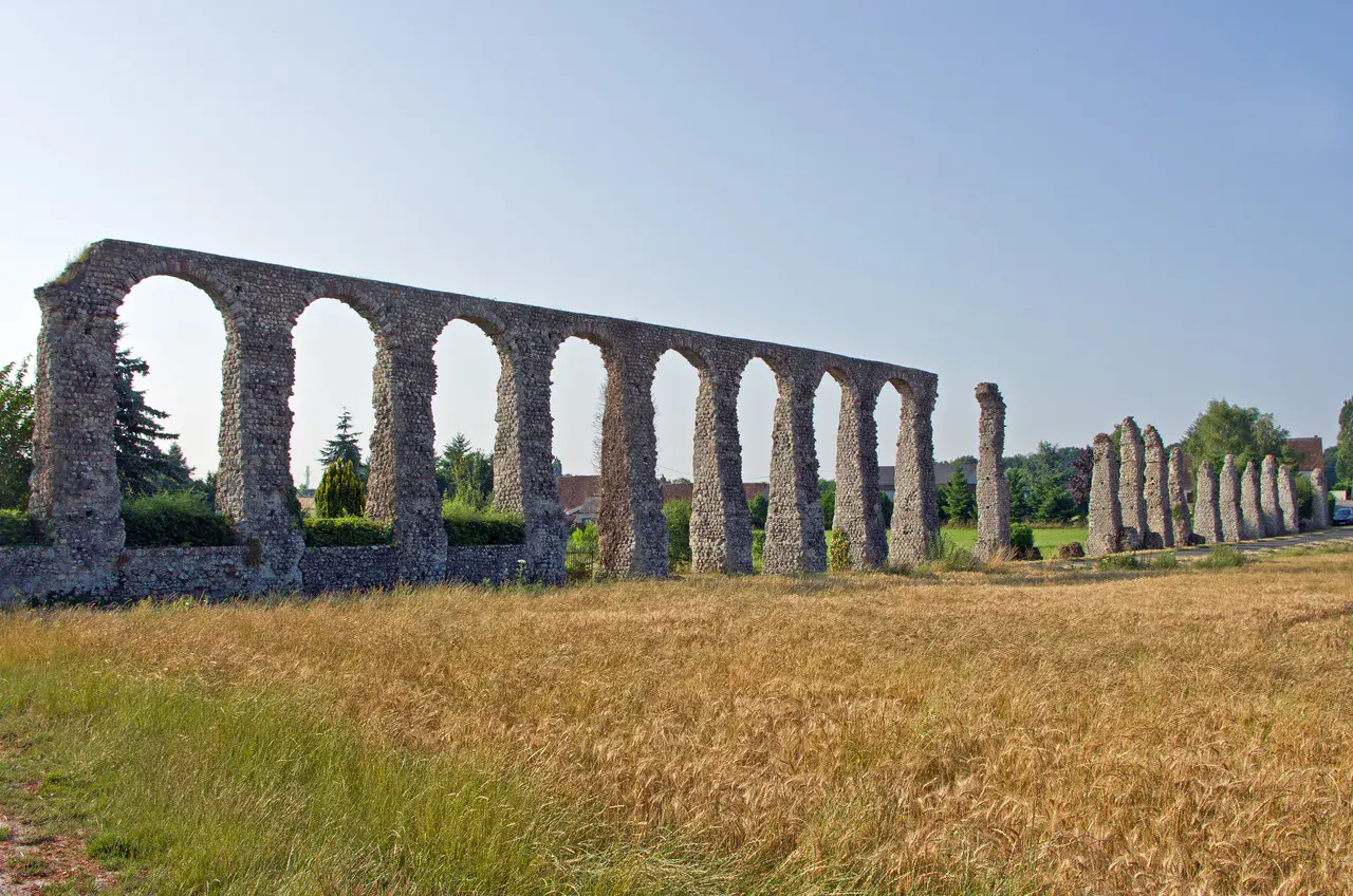 Roman aqueduct of Luynes (Credit: Daniel Jolivet)