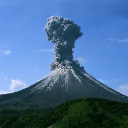 Karymsky volcano, 2004