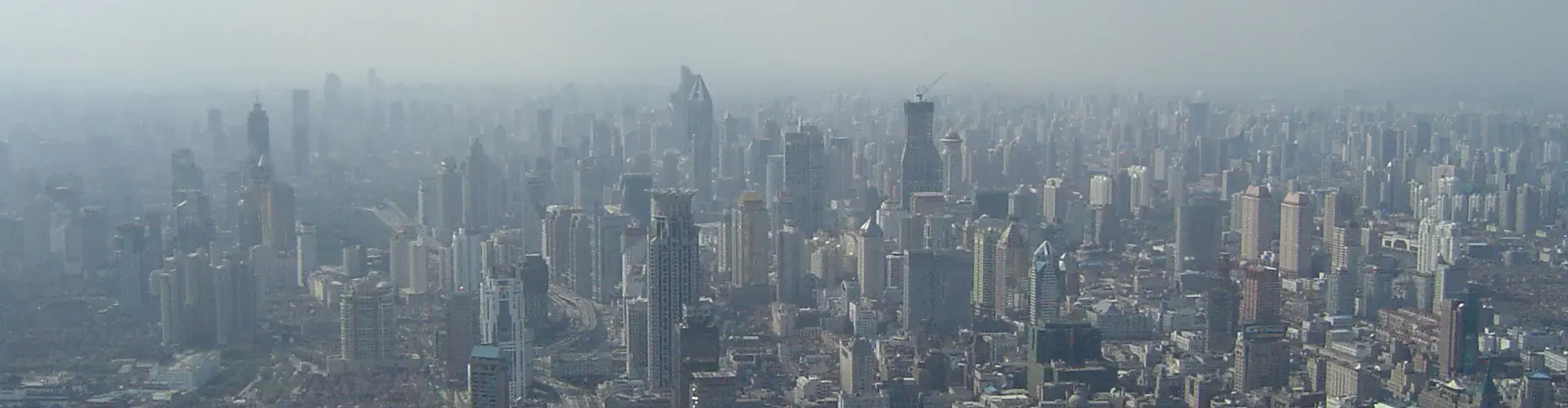 A view of Shanghai's polluted sky (Credit: http://www.photoeverywhere.co.uk)