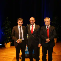 Minister Karlheinz Töchterle with the EGU President and Vice-President