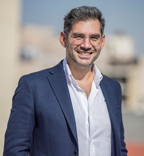 Ilias_photonew.jpg