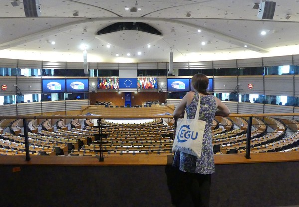woman overlooking hemisphere chloe EGU bag 4.JPG