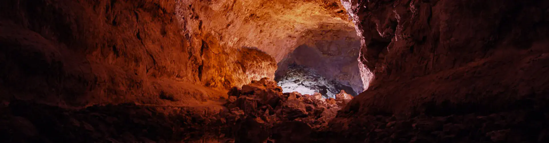 Cueva de los Verdes (Credit: Marta Umbert Ceresuela, distributed via imaggeo.egu.eu)