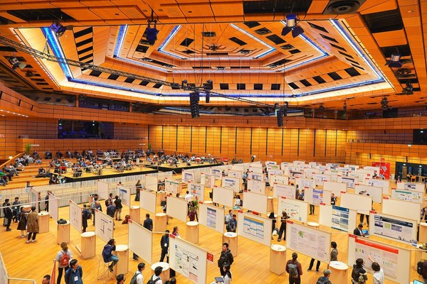 Credit Foto Pfluegl.jpg