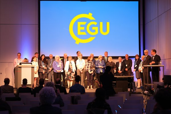 EGU22 awards ceremony.JPG