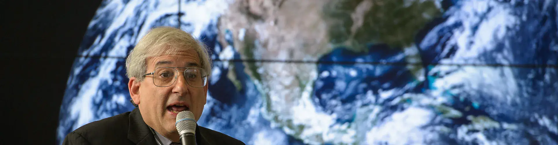 Michael Freilich presenting at Earth Day 2017 (Credit: NASA/Joel Kowsky via Flickr)