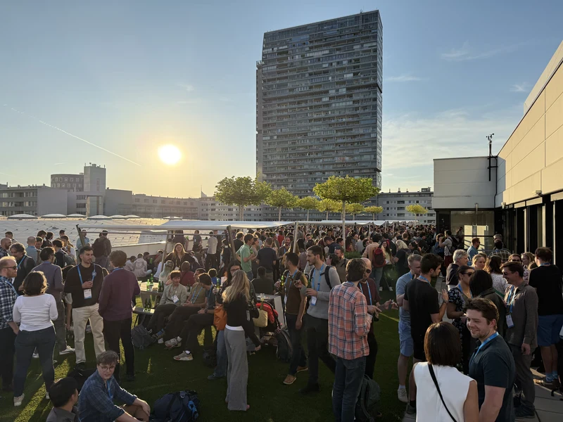 Rooftop networking EGU25.HEIC