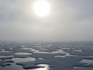 Melt Ponds on Arctic Sea Ice, Kai Boggild (imaggeo.egu.eu).jpg