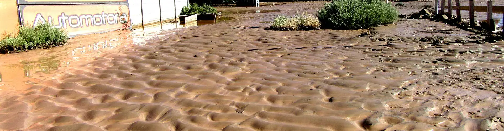 Catastrophic floods in the Atacama Desert (Credit: Manu Abad via Imaggeo)
