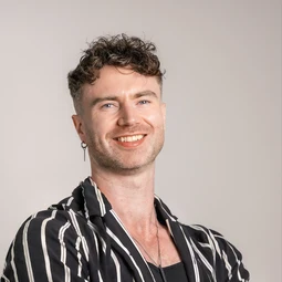 Simon Clark